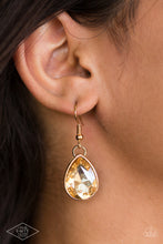 Load image into Gallery viewer, Show-Stopping Shimmer - Gold
