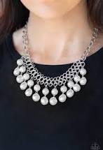 Load image into Gallery viewer, 5th Avenue Fleek White Necklace
