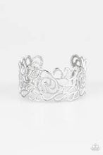 Load image into Gallery viewer, Victorian Garden White Bracelet
